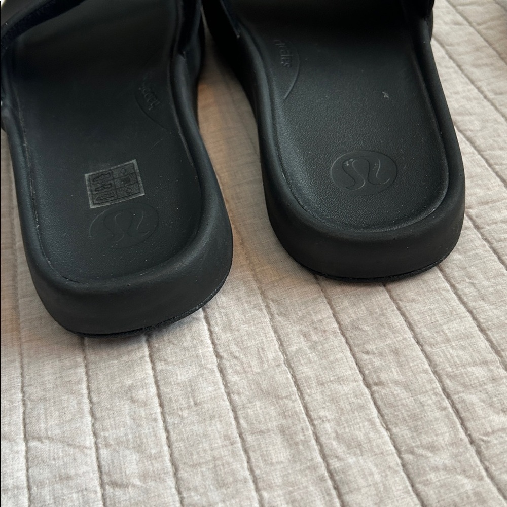 Lululemon Restfeel Men's black comfy Slide size 10 - Picture 5 of 15